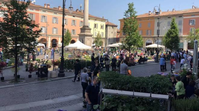 Lu.Lu Suite And Rooms Piacenza Eksteriør billede