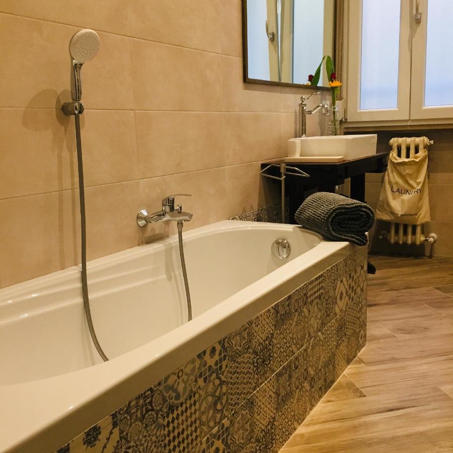 Lu.Lu Suite And Rooms Piacenza Eksteriør billede